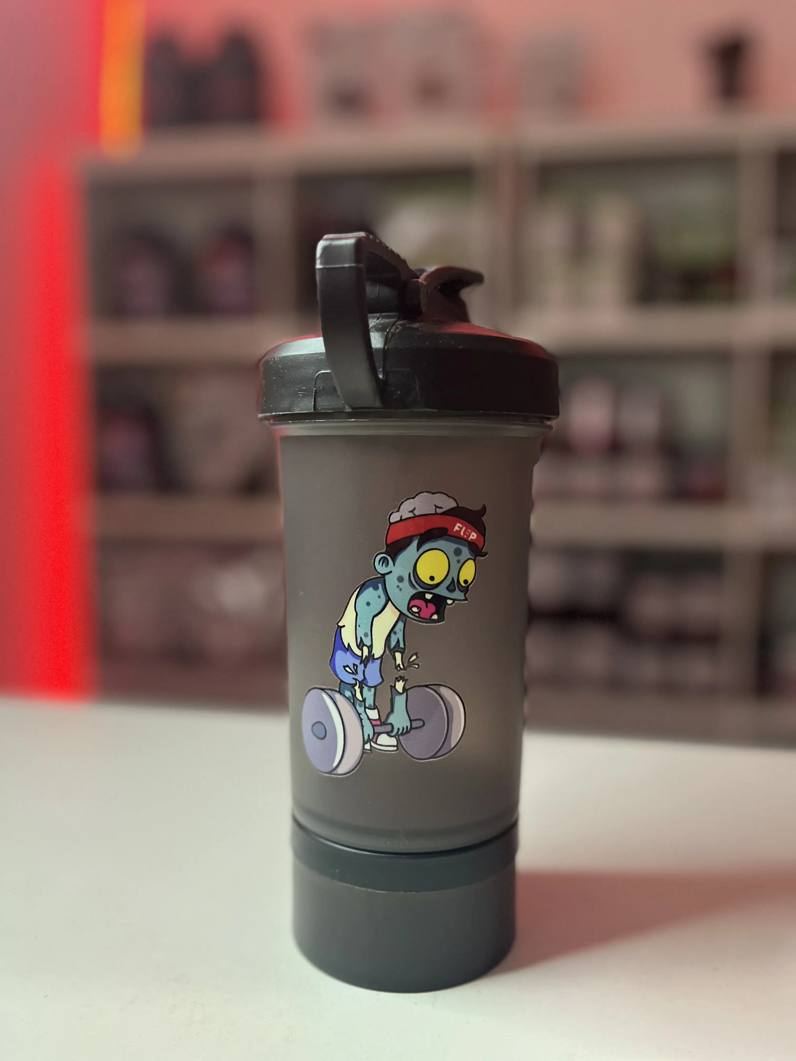 Shaker con compartimiento de Creatina y scoop