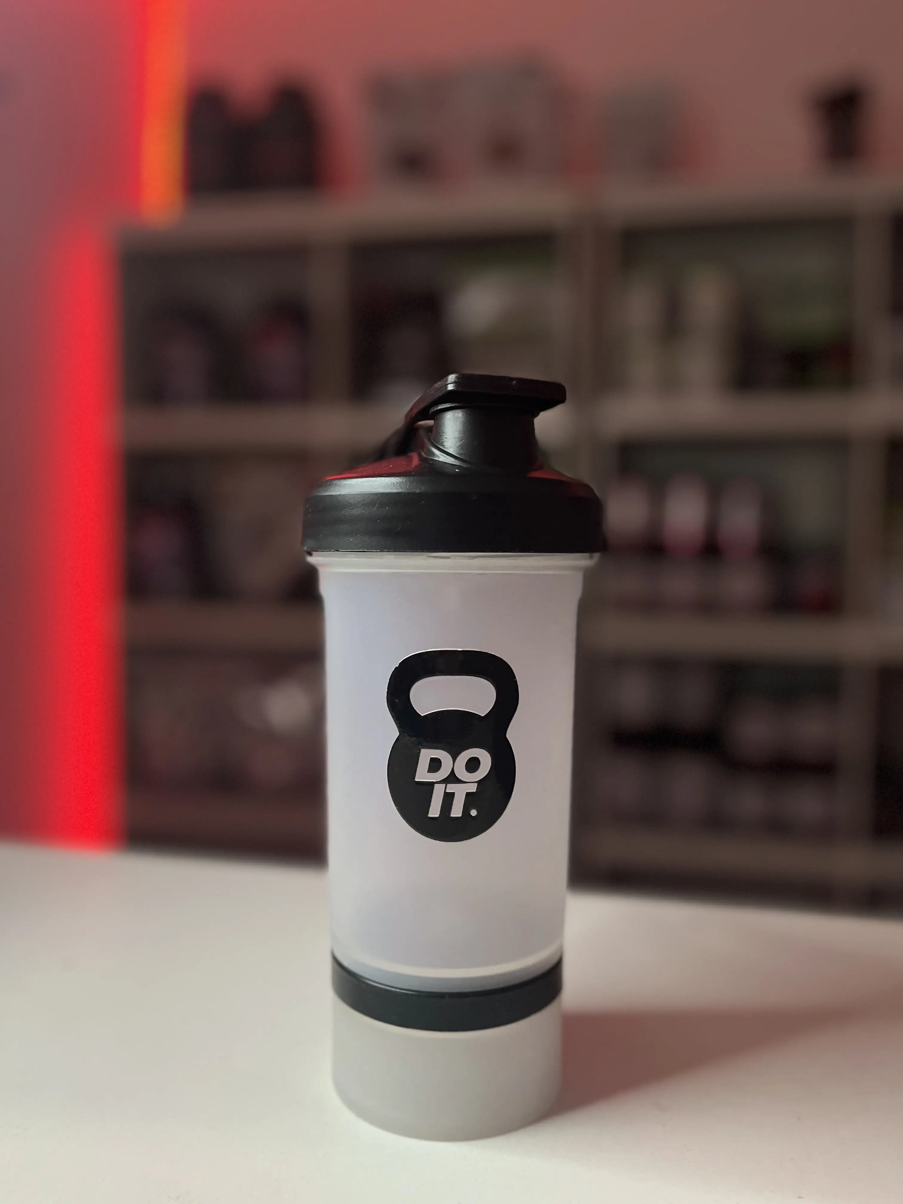 Shaker con compartimiento de Creatina y scoop